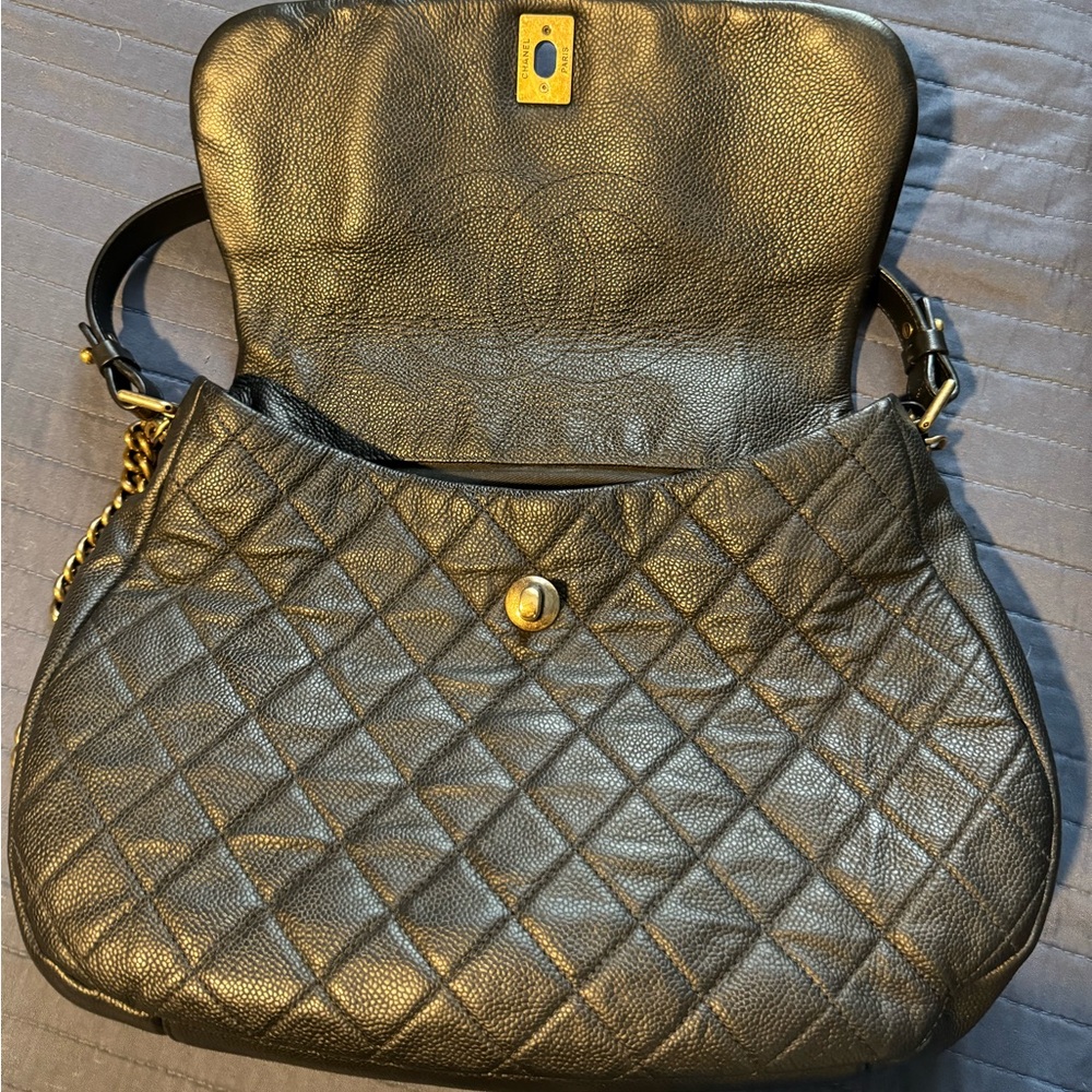 Chanel caviar handbag
